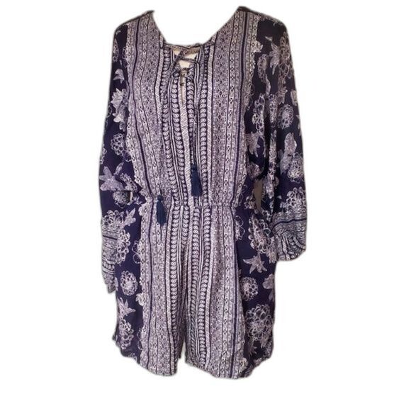 Charming Charlie Flower Power Blue Geometric & Floral Boho Long Sleeve Romper - Picture 1 of 14